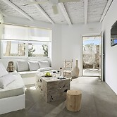 Delmar Apartments & Suites - Delmar Collection