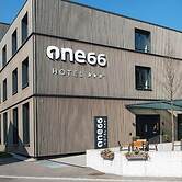 Hotel one66
