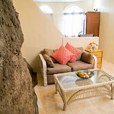 The Apartments at Jolly Castle