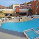 La Isla Condominiums by Cheap Getaway