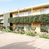Mid City Motor Inn