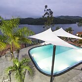 Phong Nha Lake House