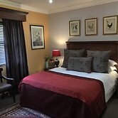 The Crown Guesthouse