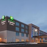 Holiday Inn Express and Suites Detroit/Sterling Heights by IHG