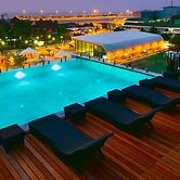 The Sixteenth Naiyang Beach Hotel