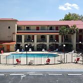 Tricove Inn & Suites