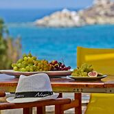 Ydreos Studios & Apartments