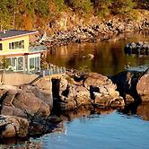 Pointhouse Suites On Sargeant Bay