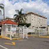 Oakland Guest Apartments