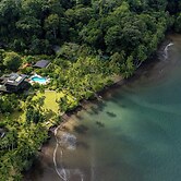 Playa Cativo Lodge