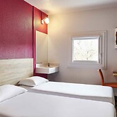 hotelF1 Paris Gennevilliers