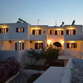 CAELI PAROS by Kostas and Ioanna Studios