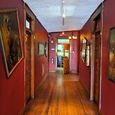 The Oliver House - Adults Only