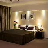 RiverSide - restaurant, hotel, beach