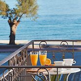 The Gardens Gallery Hotel