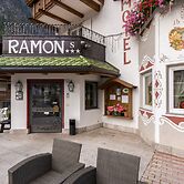 Hotel Ramon