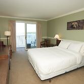 Belknap Point Inn