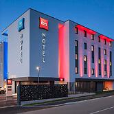 ibis Sens Hotel