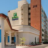 Holiday Inn Express Fullerton - Anaheim by IHG
