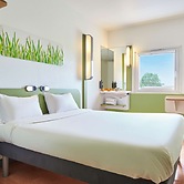 ibis budget Santeny