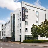 Travelodge Cardiff Atlantic Wharf Hotel