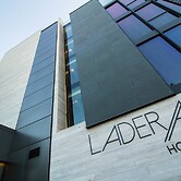 Ladera Hotel