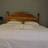 Pilgrim's Kitchen & Inn