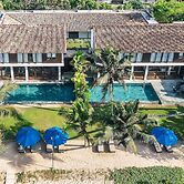 Ubuntu Beach Villas By Reveal