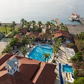 Club Akman Beach Hotel