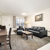 Guest House Inn & Suites