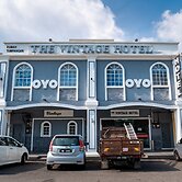 Super OYO 596 The Vintage Hotel