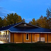 The Lion Inn & Suites