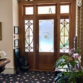 Tattingstone Inn