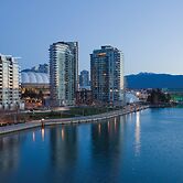 WorldMark Vancouver - The Canadian