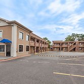 Travelodge by Wyndham South Hackensack