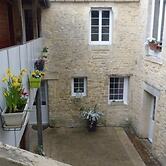 Logis de Saint-Jean