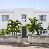 The Oxford House
