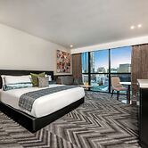 Rydges Perth Kings Square
