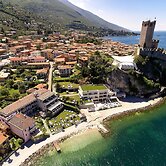 Hotel Castello Lake Front