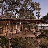Victoria Falls River Lodge