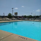 All Seasons Lodge