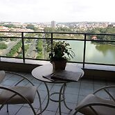 Lagoa Serena Flat Hotel
