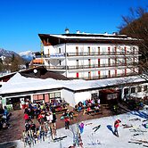 Hotel Bucaneve