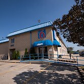 Motel 6 New Iberia, LA
