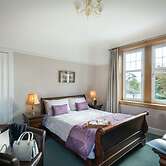Pinewood Country House