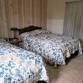 Joyce's Motel & Cottages