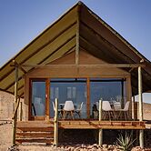 Kanaan N/a'an ku sê Desert Retreat