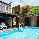 Penatess Pool Villa