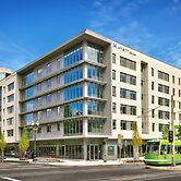 Hyatt House Portland/Downtown