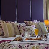 Breffni Arms Hotel